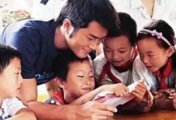 扒爷爆料娱乐圈事件,扒爷揭露惊天大事件！